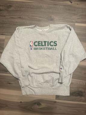 Vintage 90s Champion Reverse Weave NBA Boston Celtics Basketball Crewneck Sweats